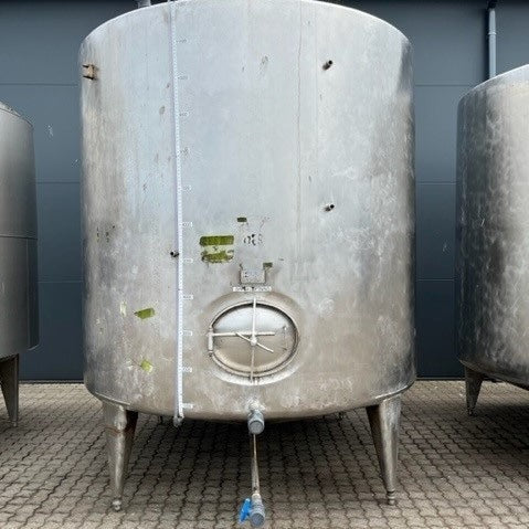 Vertical Tank 12.100 L