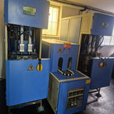 PET bottle blowing machine