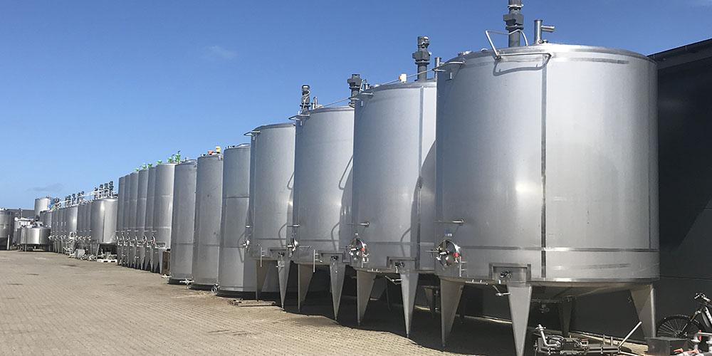 https://www.secondhand-equipment.com/collections/stainless-stell-tanks